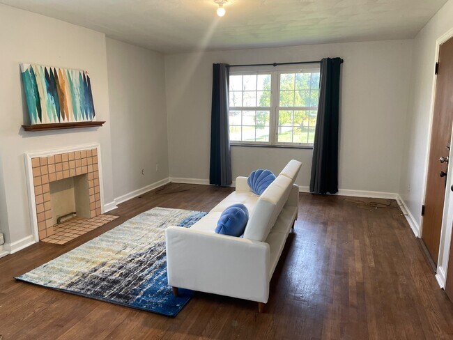 Building Photo - 77 N Huron Ave