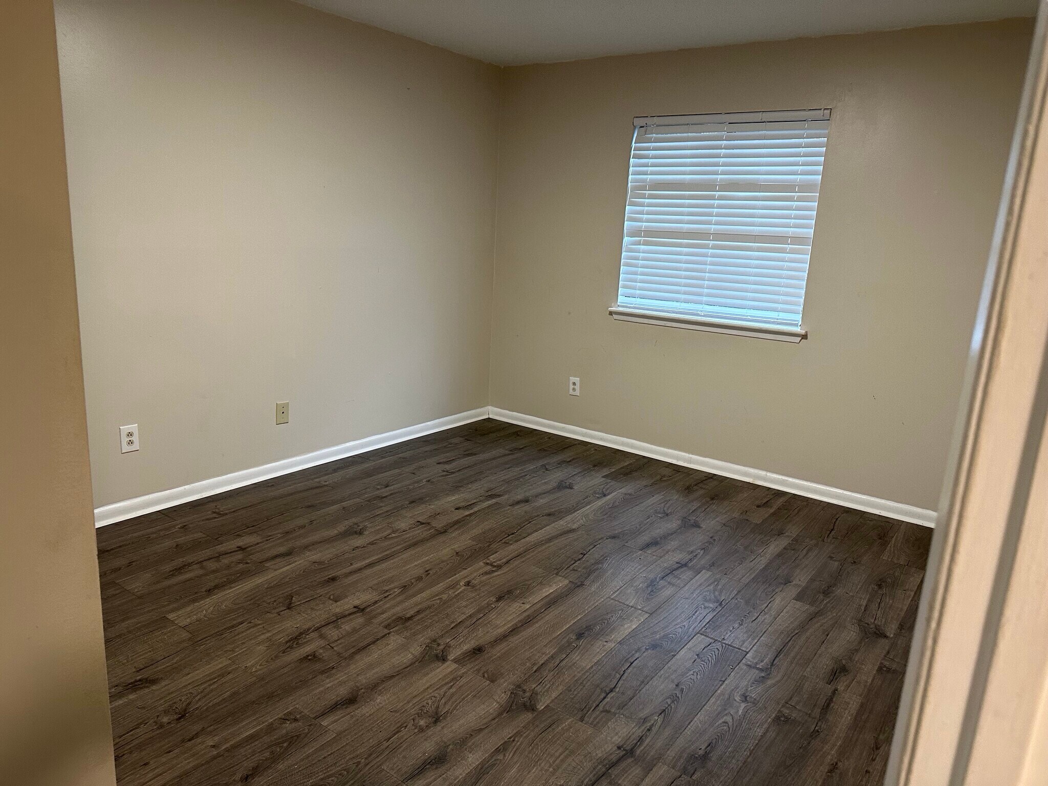 Building Photo - 3156 Heathstead Pl