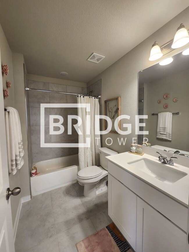 Building Photo - AMITY PLAN