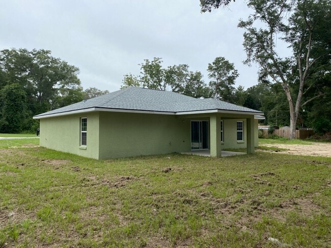 Building Photo - Is not available to show UNTIL MID OCTOBER...
