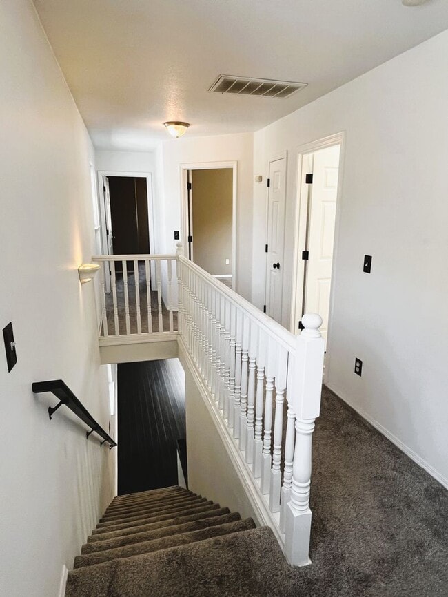 Building Photo - 3-Bedroom Home in vibrant Kenton neighborh...