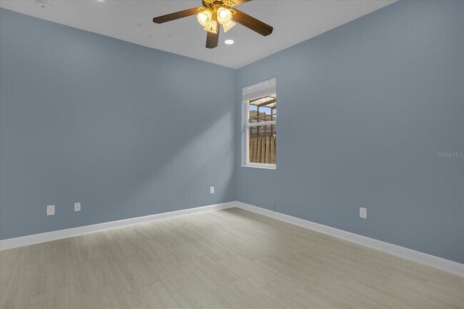 Building Photo - 1043 Via Como Pl