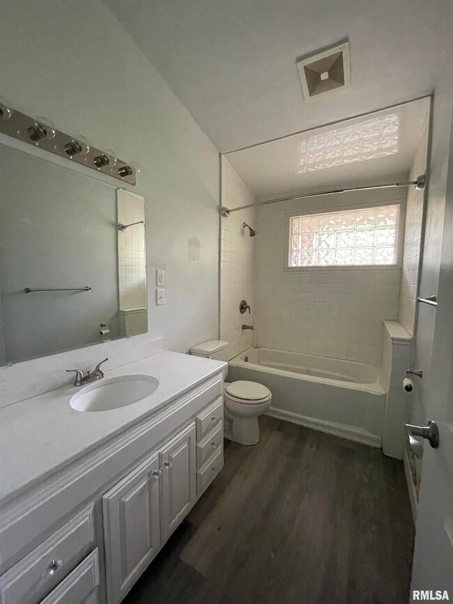 Building Photo - 2219 North St