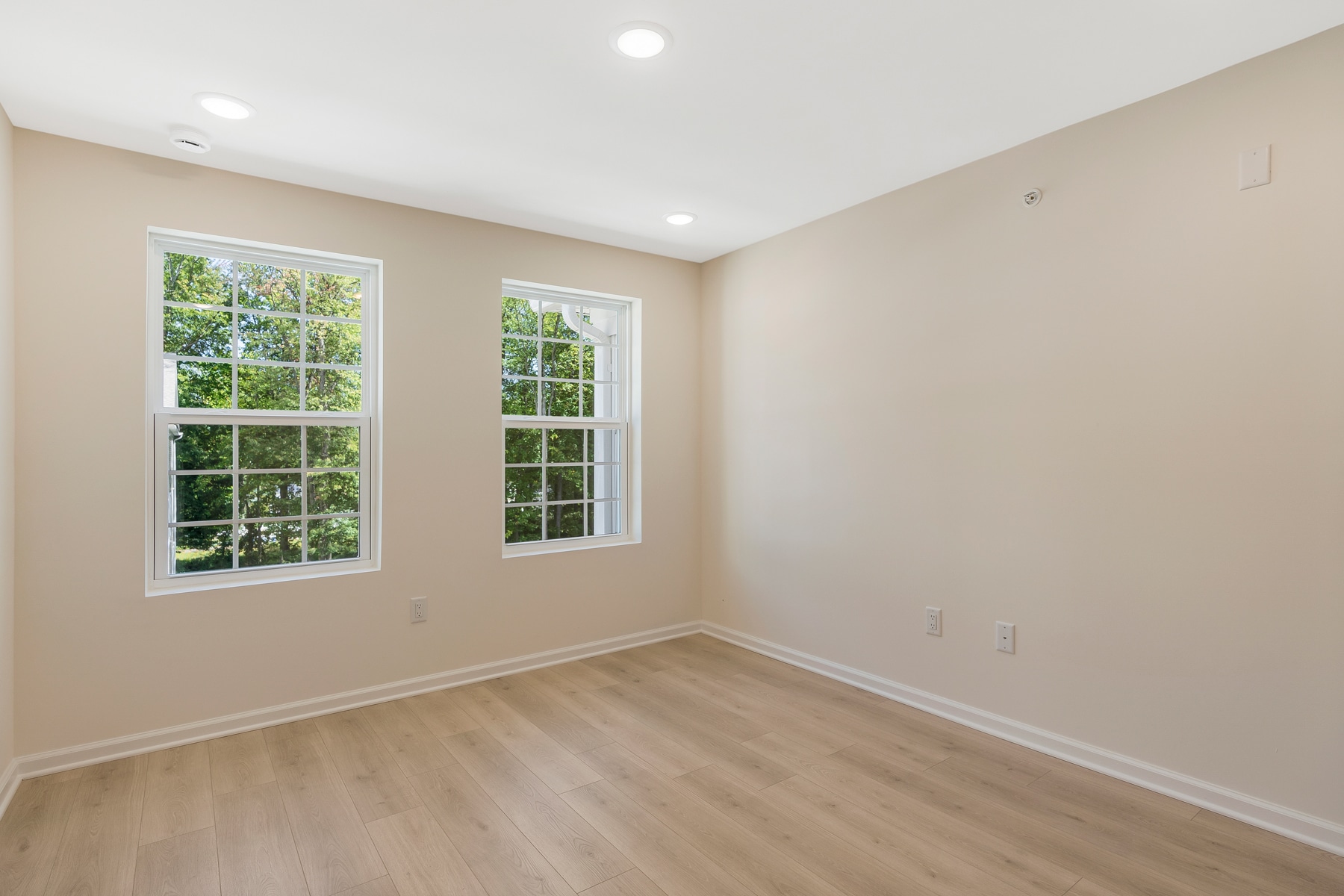 Building Photo - 219 Myrtle Rd