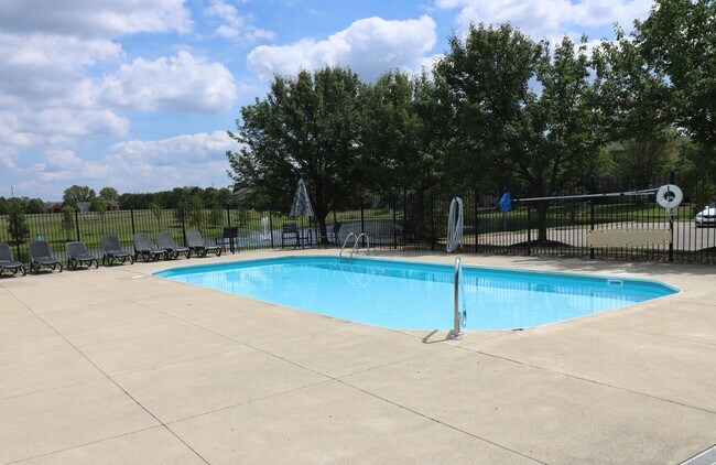 Building Photo - 681 Spring Valley Dr