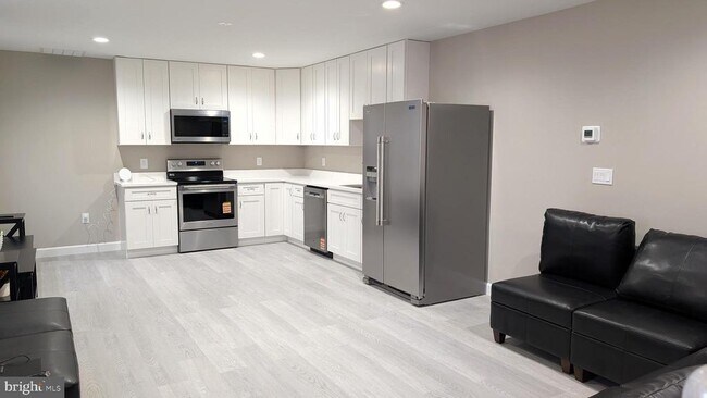 Building Photo - 2253 Papermill Rd