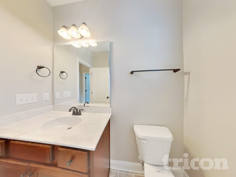 Building Photo - 230 Widgeon Way