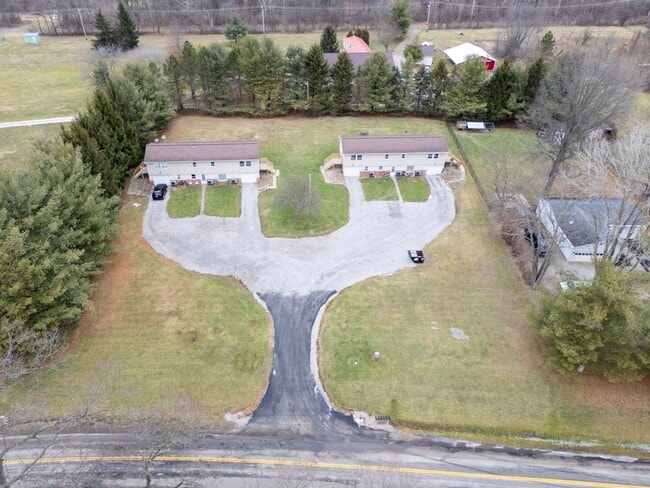 Building Photo - Two bedroom apartment