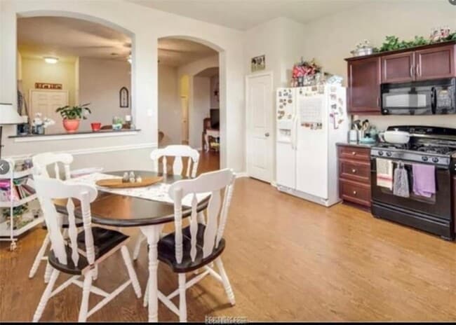 Building Photo - 15411 Baker Meadow Loop