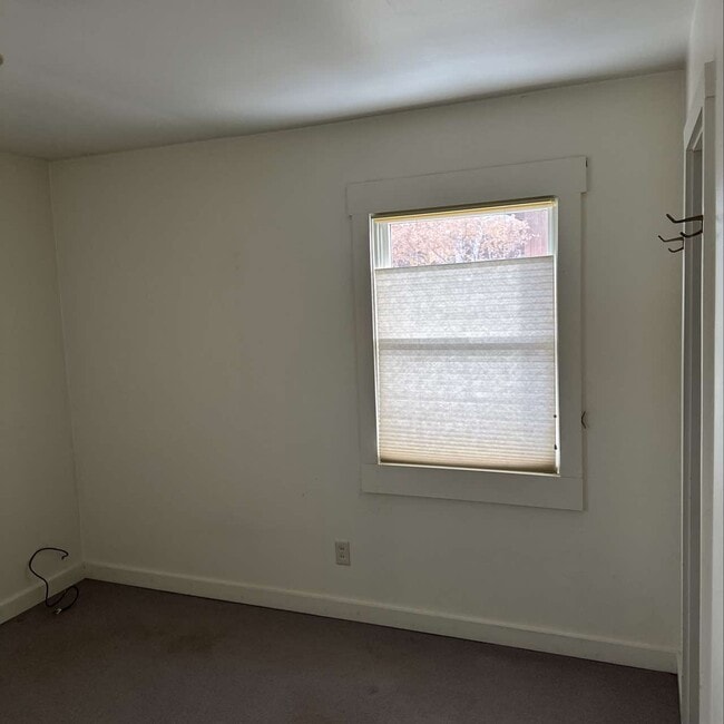 Building Photo - 45 E Simpson Ave