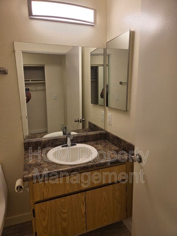 Building Photo - 10075 Tujunga Canyon Blvd