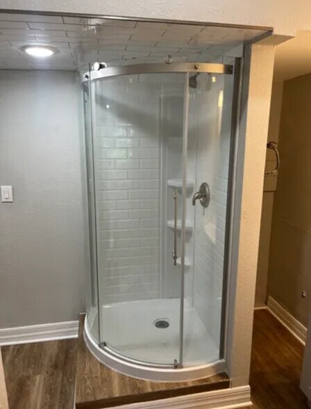 Building Photo - 8715 Fowler Ave