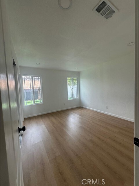 Building Photo - 2014 Iris Way