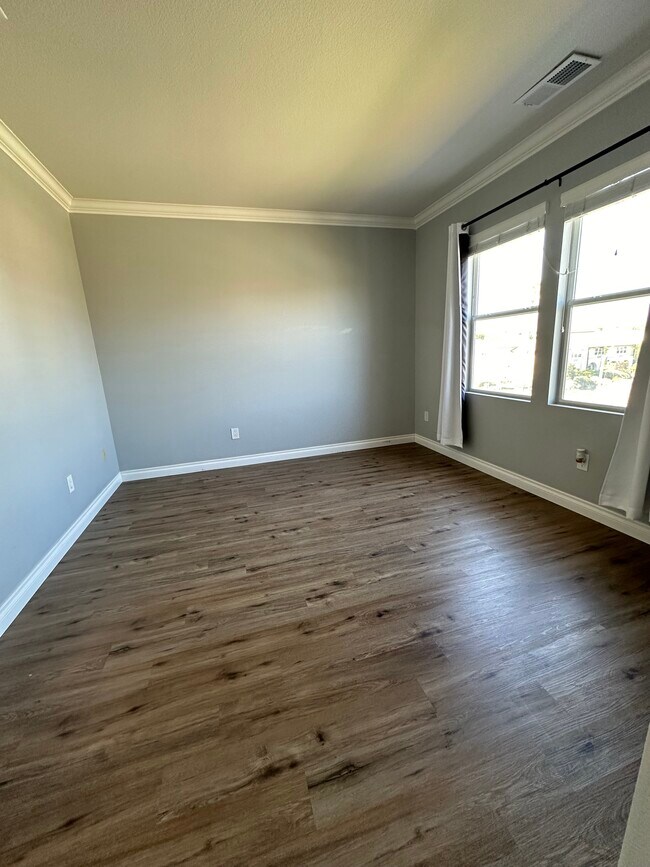 Building Photo - 1367 Caminito Capistrano