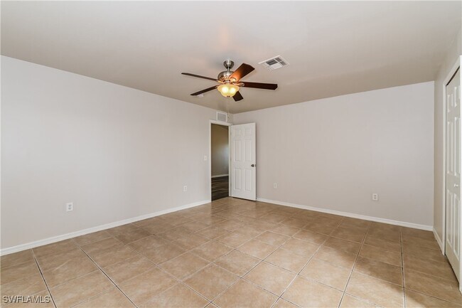 Building Photo - 5015 Bywood St