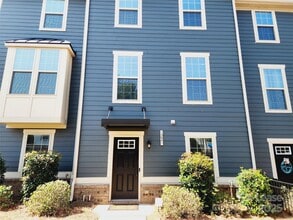 Building Photo - 1229 Queen Lyon Ct