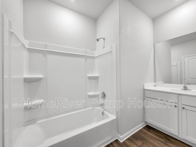 Building Photo - 305 Grayson Baw Ln