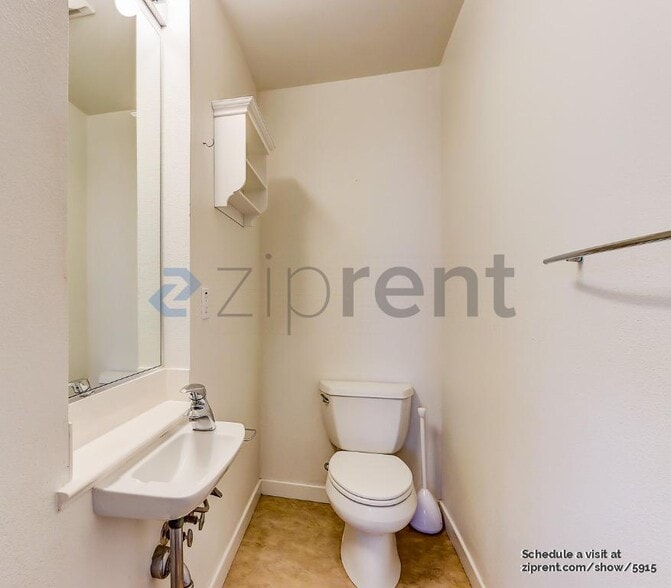 Building Photo - 403 Liquid Sugar Dr