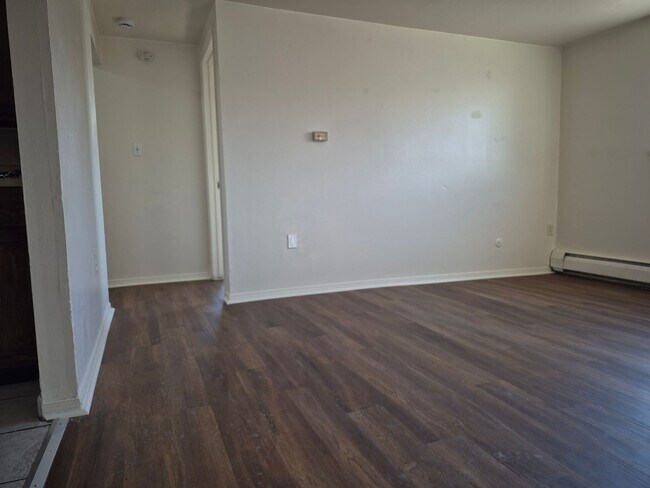 Building Photo - 2 bedroom near downtown Golden | Off-street parking | Mountain views