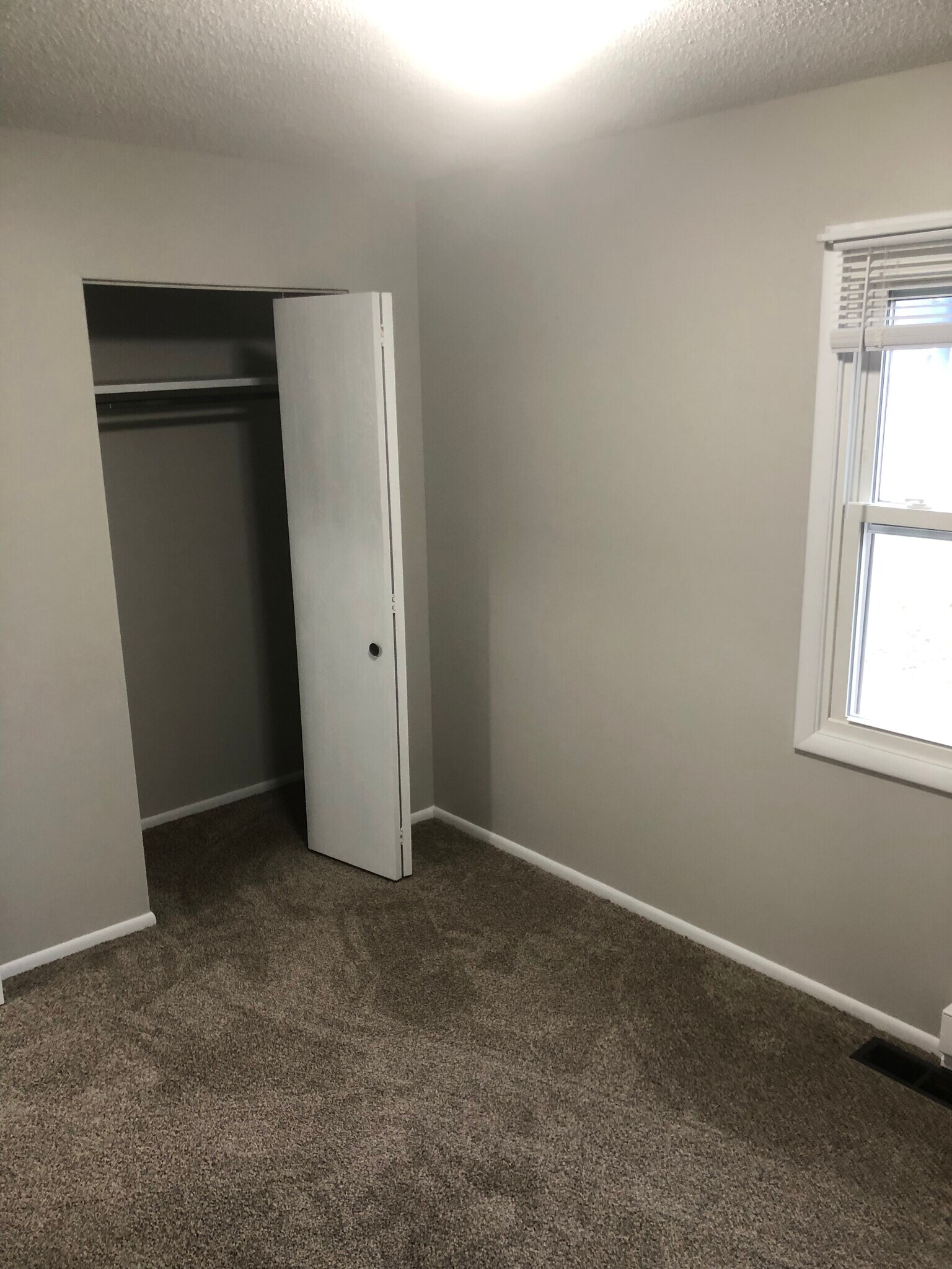 Bedroom 1 Pic 1 - 580 Maple St