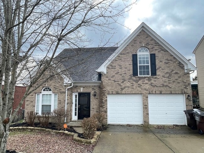 Primary Photo - Jordan Ridge Bordeaux area home with bonus...