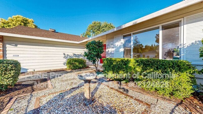 Building Photo - 351 Belhaven Cir