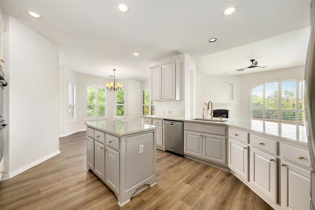 Building Photo - 2512 Rio Mesa Dr