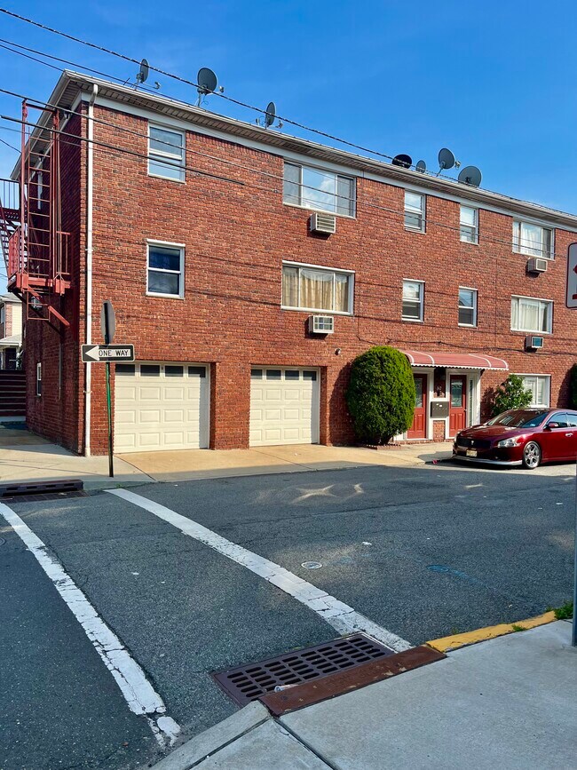 376 Henry St 376 Henry St Fairview NJ 07022 Apartment Finder