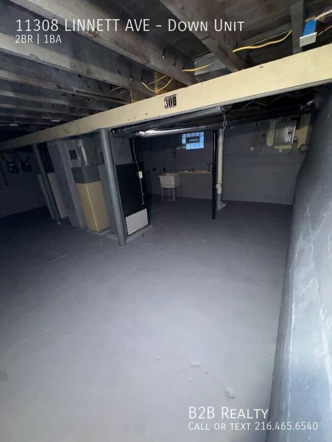 Building Photo - 11308 Linnet Ave