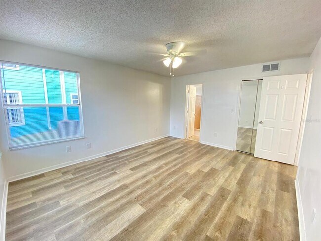 Building Photo - 2751 N Poinciana Blvd