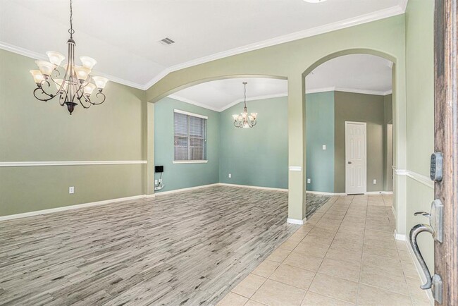 Building Photo - 1753 Silver Bend Dr