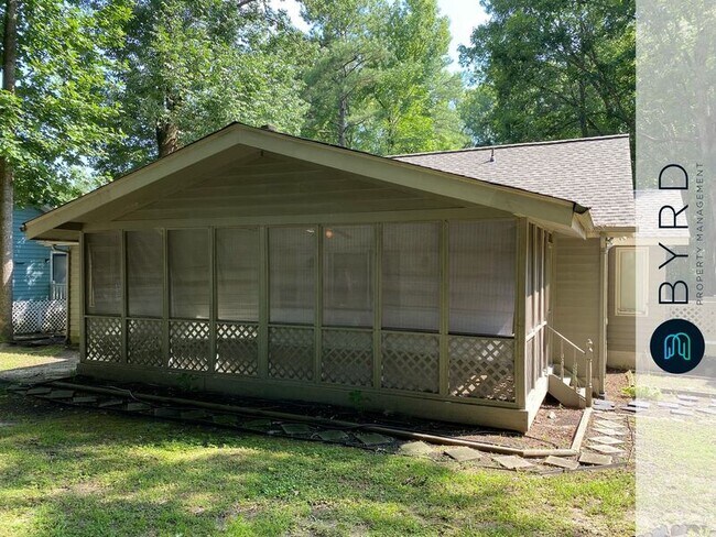Building Photo - 14302 Regatta Pointe Rd