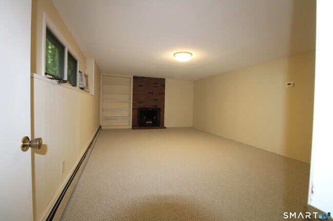 Building Photo - 67 Mulberry Rd