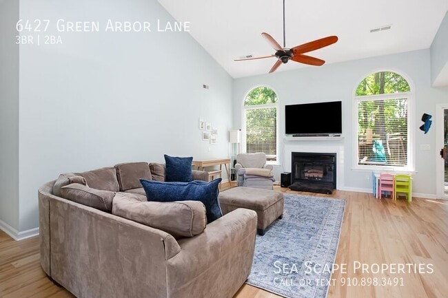 Building Photo - 6427 Green Arbor Ln