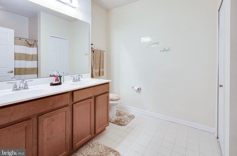 Building Photo - 1622 Hardwick Ct