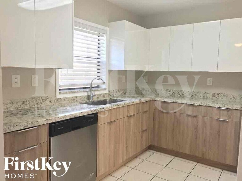 Building Photo - 19740 SW 87th Pl