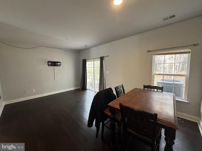 Building Photo - 116 Black Duck Ct