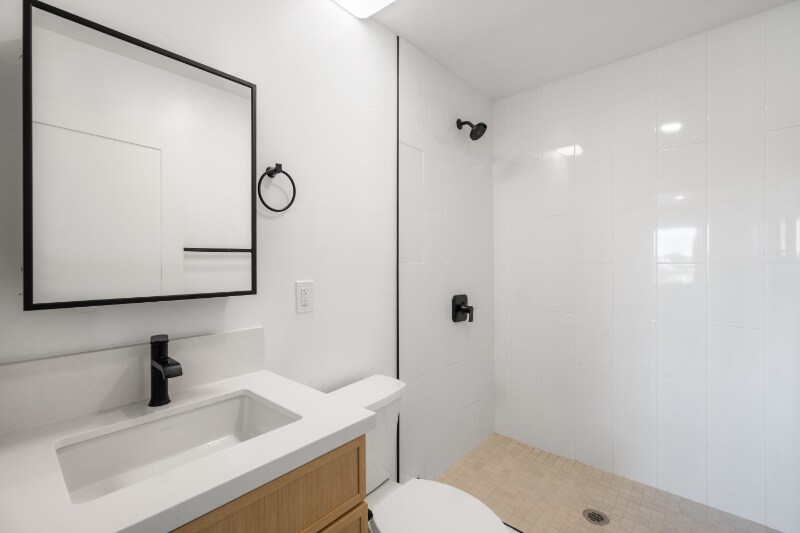 Building Photo - 3724 Acacia St