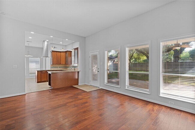 Building Photo - 15414 Willow River Dr