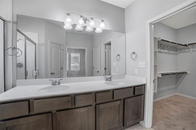 Building Photo - 925 Centerra Hills Cir