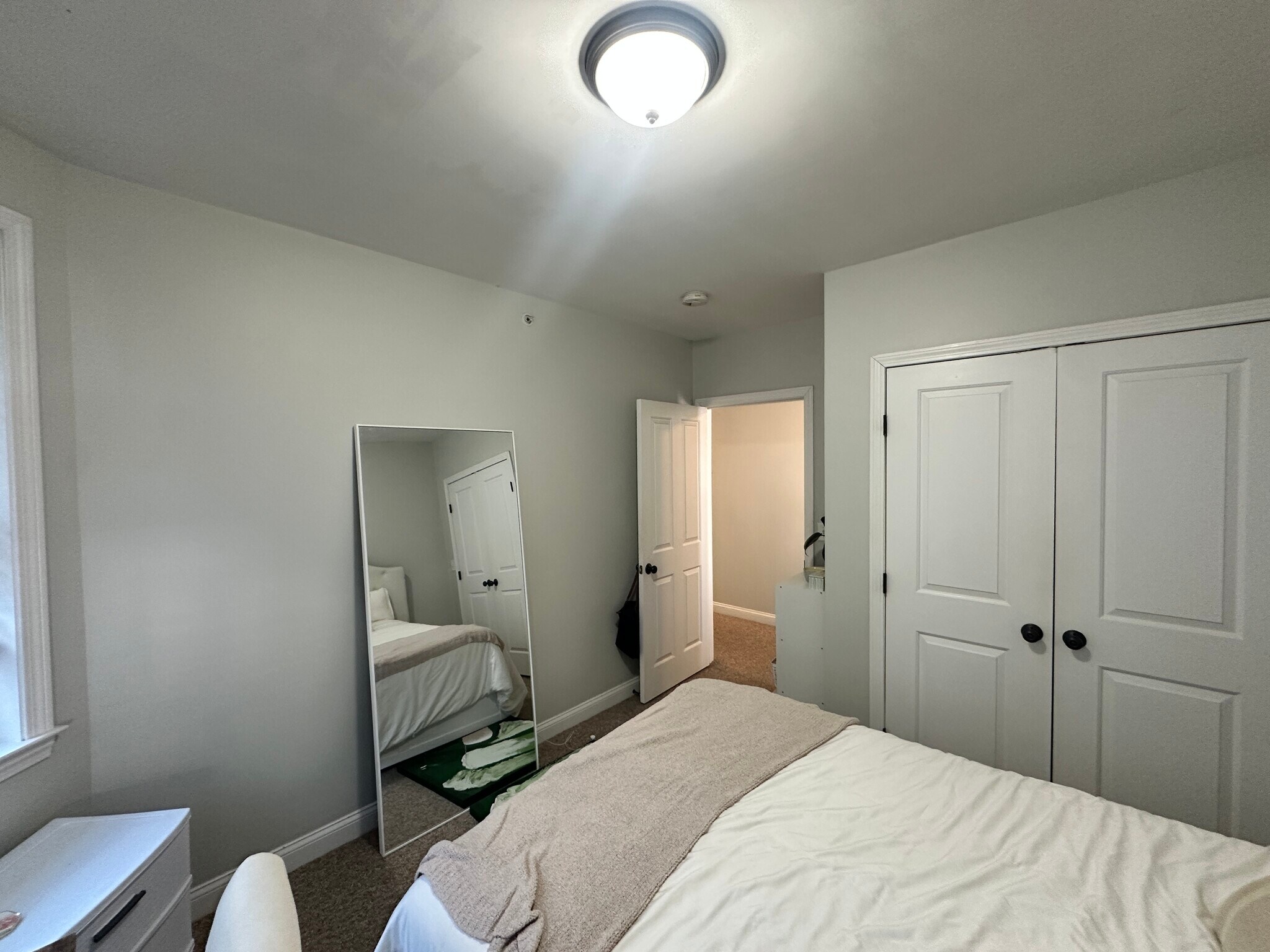 Building Photo - 99 Hillside St