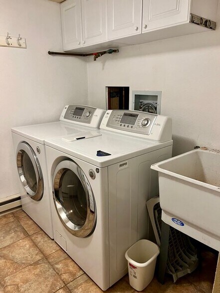 Building Photo - 260 Alto Ln