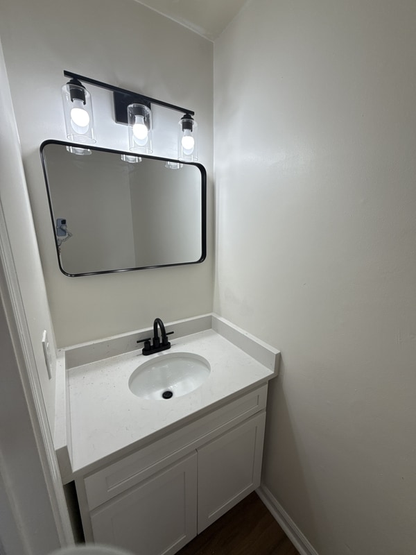 Building Photo - 5537 Lynbrook Lndg