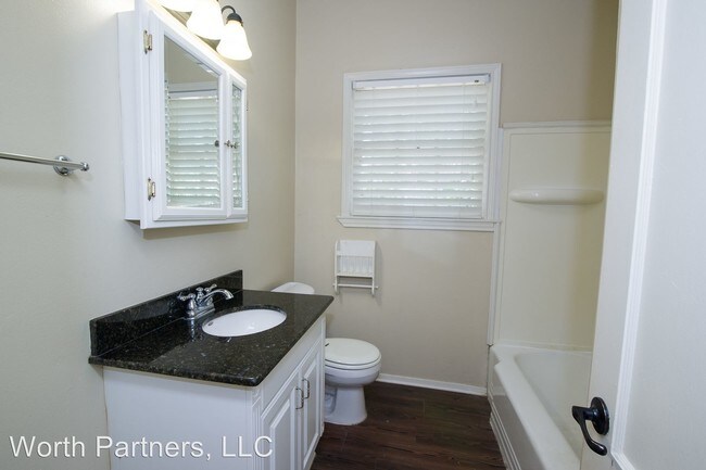 Building Photo - 5 br, 3 bath House - 200 Park Place