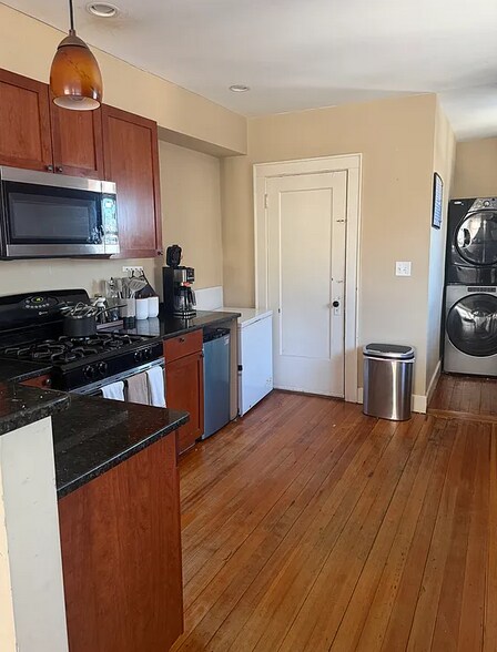 Building Photo - 7 Boulevard Ter