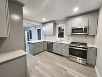 Building Photo - 159 Cleveland Ave