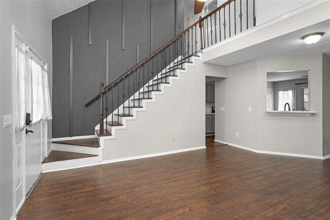 Building Photo - 16042 Glenbrook Knoll Ln