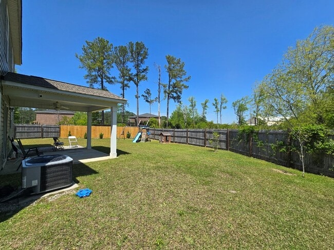 Building Photo - 3817 Moseley Dr