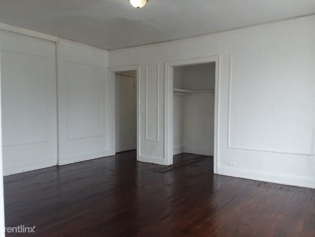 Building Photo - 1 br, 1 bath Apartment - 10 Ferris St