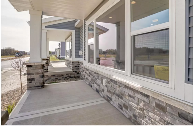 Building Photo - 2837 Frisee Dr